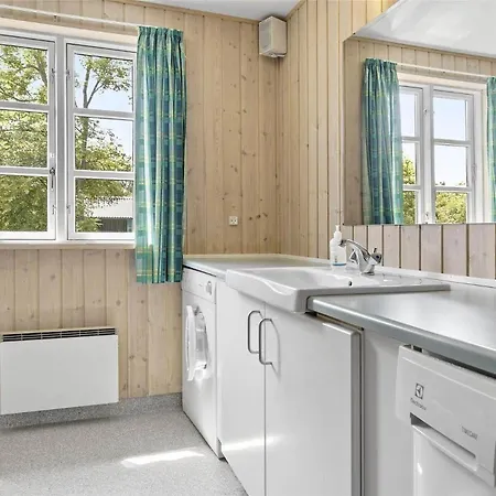 1450-aakirkeby-sjostauan-3 *