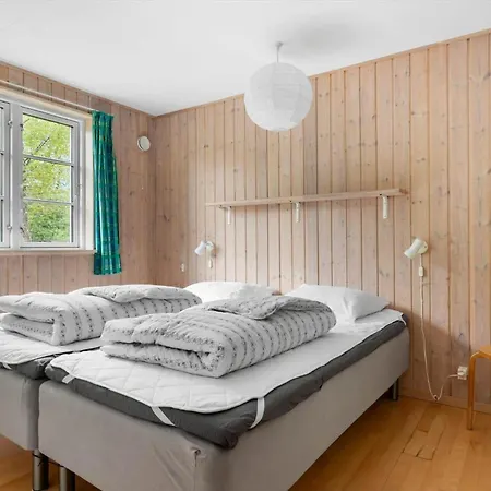 1450-aakirkeby-sjostauan-3 Vester Somarken